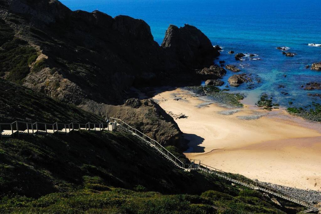 Vale Do Guizo: Casa Poente On The Contryside, Close By The Sea. 阿尔热祖尔 外观 照片